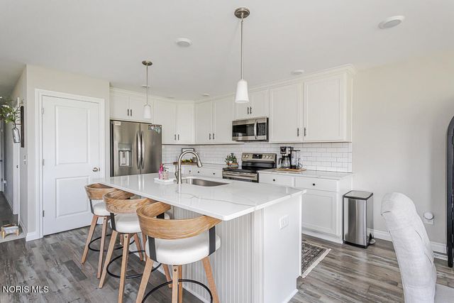 15193 Cypress Drive, Perrysburg, OH 43551