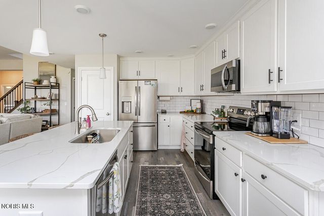 15193 Cypress Drive, Perrysburg, OH 43551