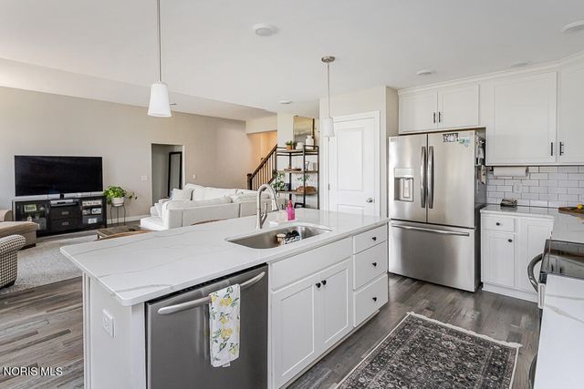 15193 Cypress Drive, Perrysburg, OH 43551