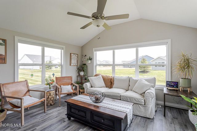 15193 Cypress Drive, Perrysburg, OH 43551
