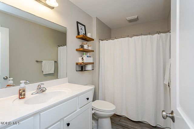 15193 Cypress Drive, Perrysburg, OH 43551