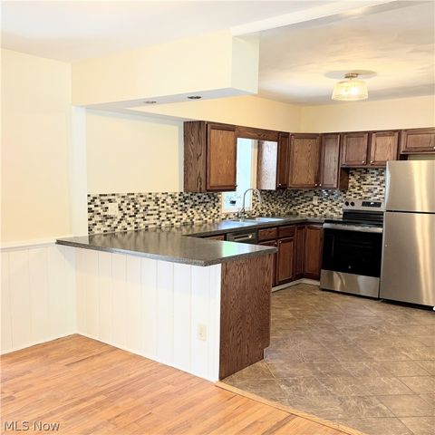 815 S Nearing Circle, Geneva, OH 44041
