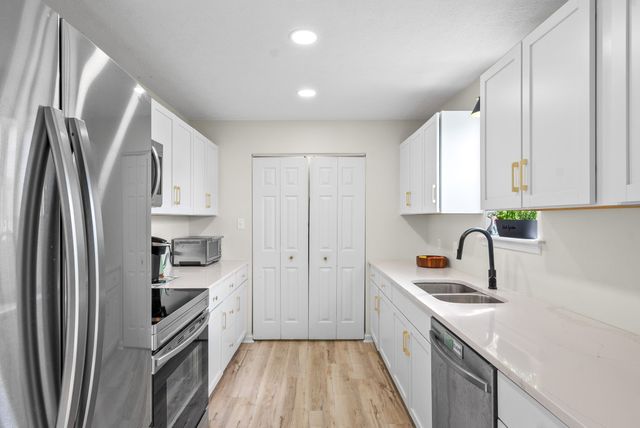 602 Artic Ave, Oak Grove, KY 42262