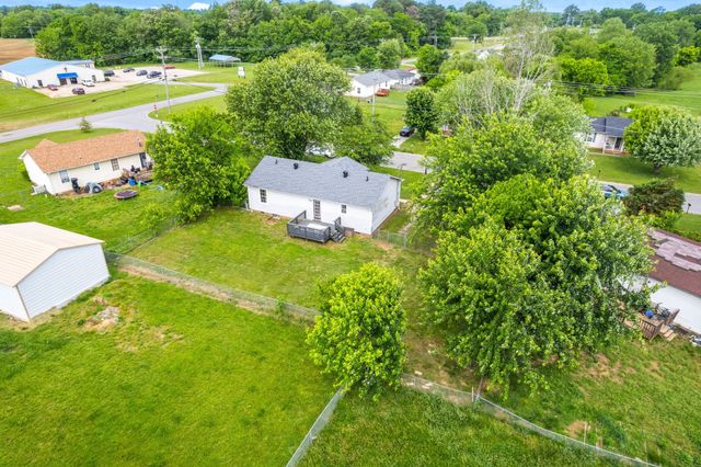 602 Artic Ave, Oak Grove, KY 42262