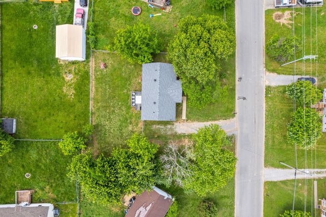 602 Artic Ave, Oak Grove, KY 42262