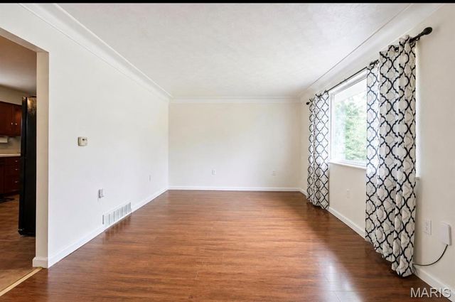 725 Jackson Lane, Godfrey, IL 62035