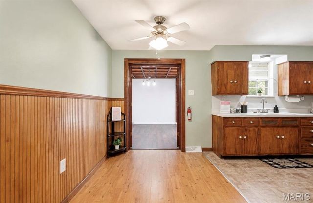 725 Jackson Lane, Godfrey, IL 62035