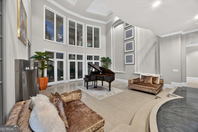 1 Cascade Pointe Drive SW, Atlanta, GA 30331