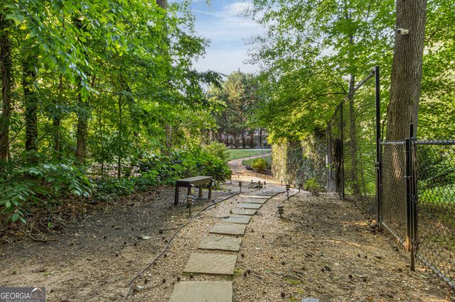 1 Cascade Pointe Drive SW, Atlanta, GA 30331