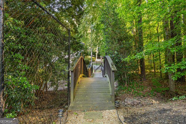 1 Cascade Pointe Drive SW, Atlanta, GA 30331