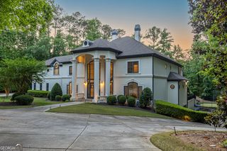 1 Cascade Pointe Drive SW, Atlanta, GA 30331