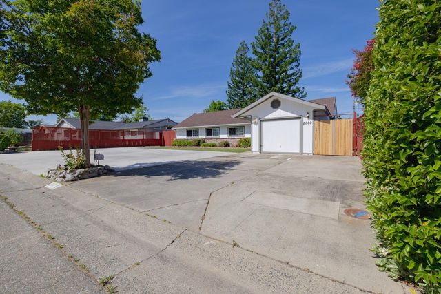 2009 Terrace Dr, Sacramento, CA 95825