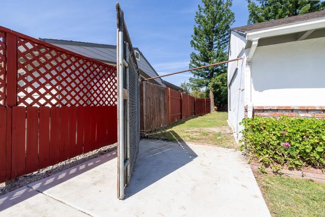 2009 Terrace Dr, Sacramento, CA 95825