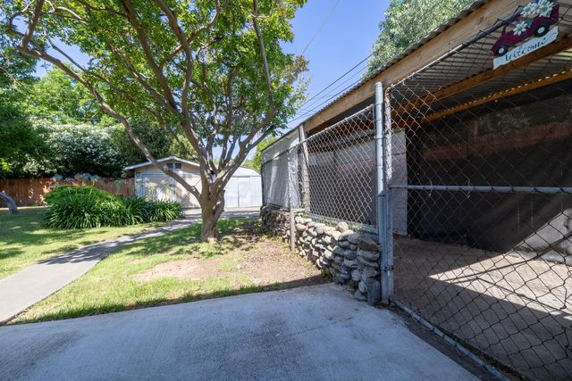2009 Terrace Dr, Sacramento, CA 95825