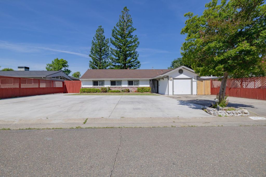 2009 Terrace Dr, Sacramento, CA 95825