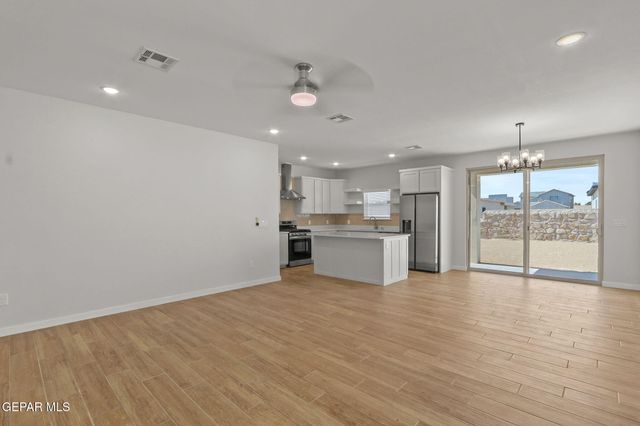 8424 FISH Place, Vinton, TX 79821