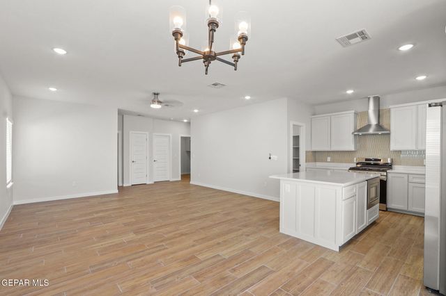 8424 FISH Place, Vinton, TX 79821