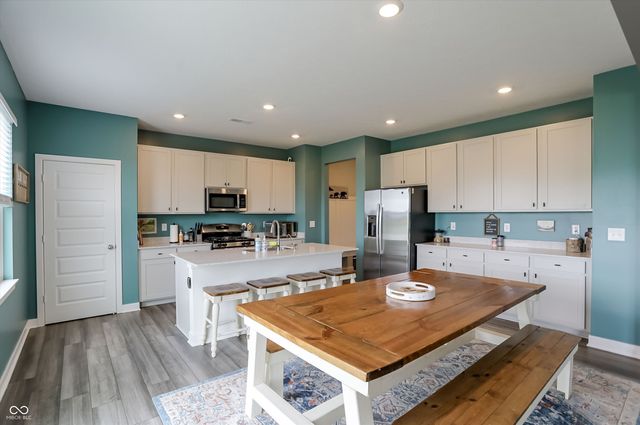 2503 S Carlota Drive, New Palestine, IN 46163