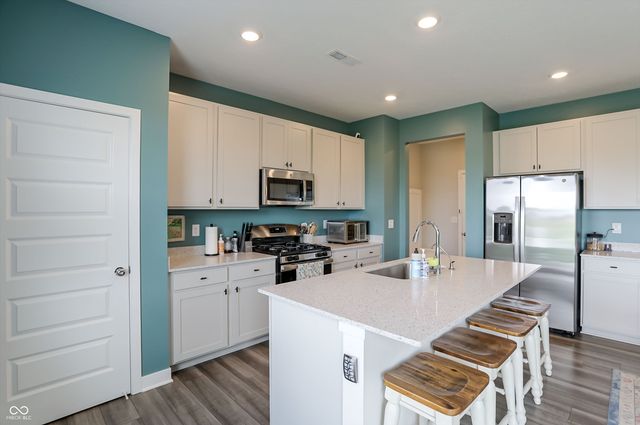 2503 S Carlota Drive, New Palestine, IN 46163