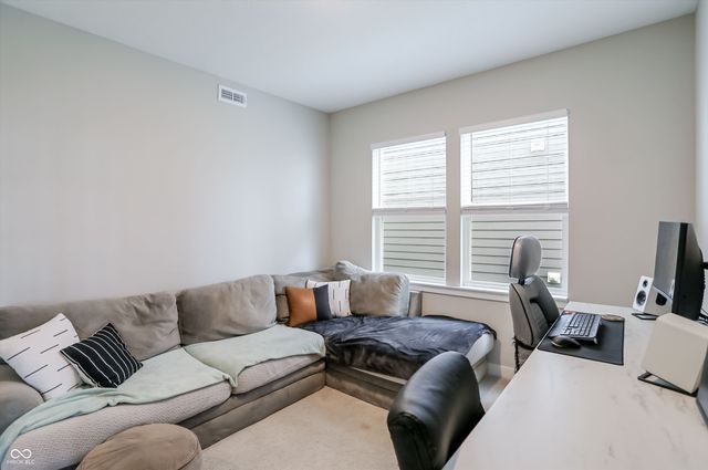 2503 S Carlota Drive, New Palestine, IN 46163