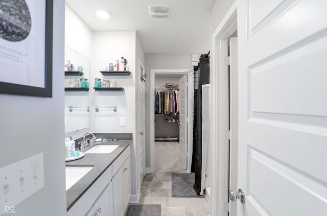 2503 S Carlota Drive, New Palestine, IN 46163
