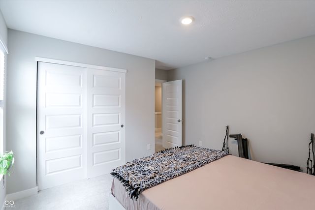 2503 S Carlota Drive, New Palestine, IN 46163