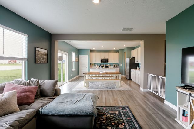 2503 S Carlota Drive, New Palestine, IN 46163