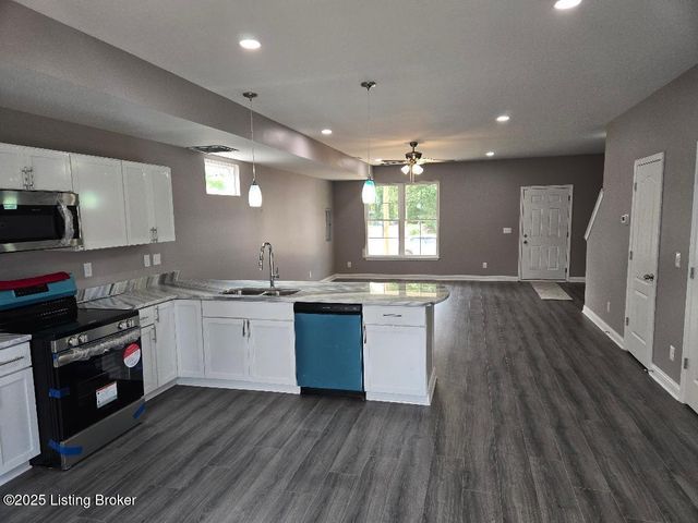 2712 Lindsay Ave, Louisville, KY 40206