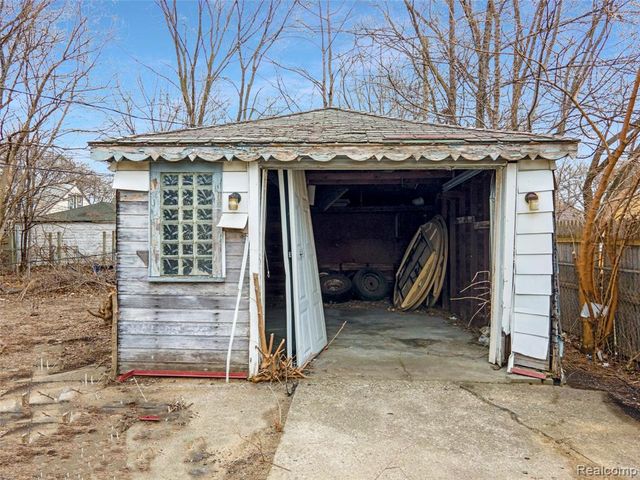 20218 Goulburn Street, Detroit, MI 48205