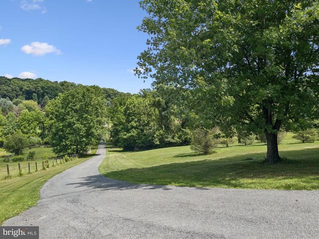 407 MILLER, Reading, PA 19608