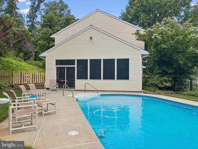407 MILLER, Reading, PA 19608