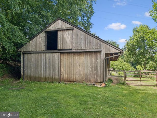 407 MILLER, Reading, PA 19608