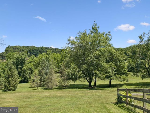 407 MILLER, Reading, PA 19608