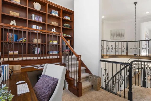 835 Lynwood Drive, Encinitas, CA 92024