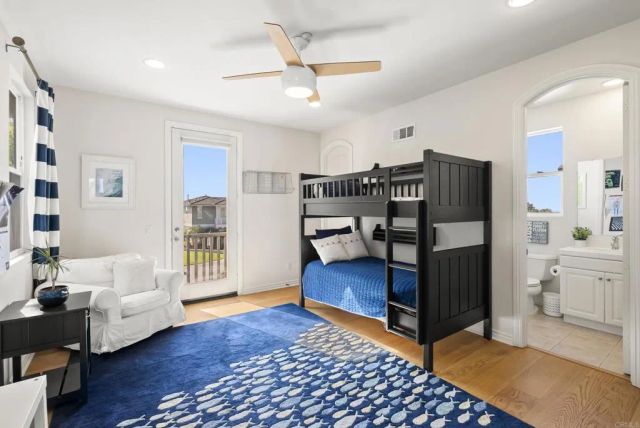 835 Lynwood Drive, Encinitas, CA 92024