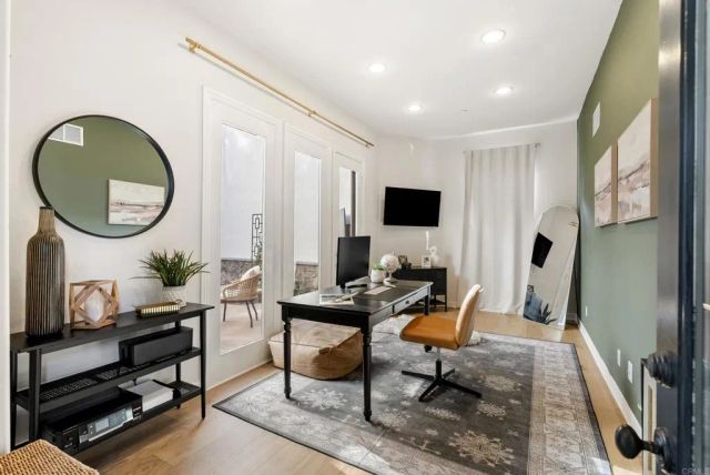 835 Lynwood Drive, Encinitas, CA 92024