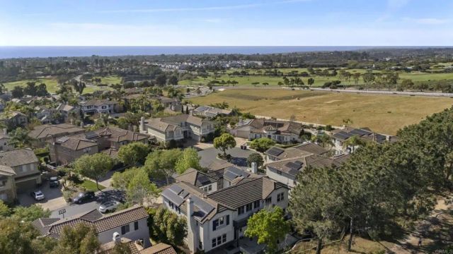 835 Lynwood Drive, Encinitas, CA 92024