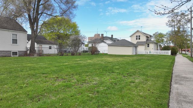 920 N Jackson Street, Bay City, MI 48708