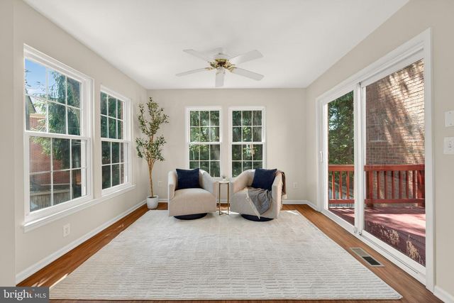 1409 PARK GARDEN LN, Reston, VA 20194