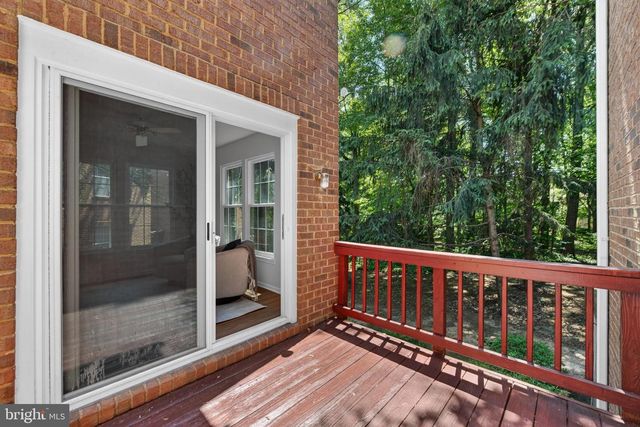1409 PARK GARDEN LN, Reston, VA 20194