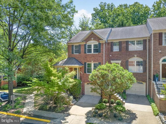 1409 PARK GARDEN LN, Reston, VA 20194