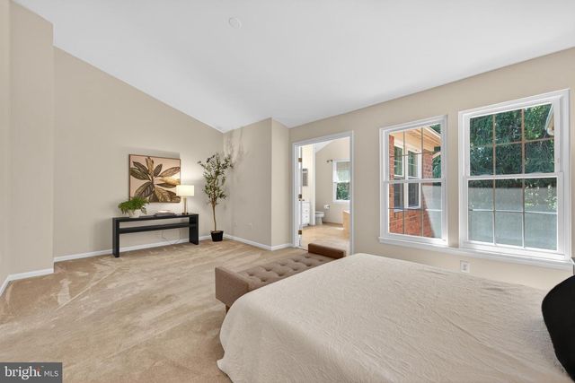 1409 PARK GARDEN LN, Reston, VA 20194