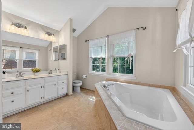 1409 PARK GARDEN LN, Reston, VA 20194