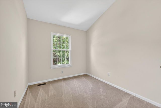 1409 PARK GARDEN LN, Reston, VA 20194
