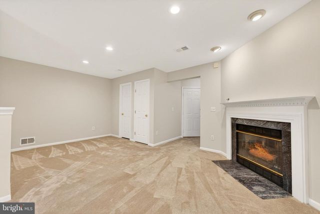 1409 PARK GARDEN LN, Reston, VA 20194