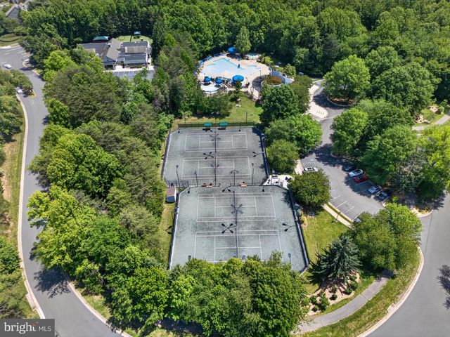 1409 PARK GARDEN LN, Reston, VA 20194