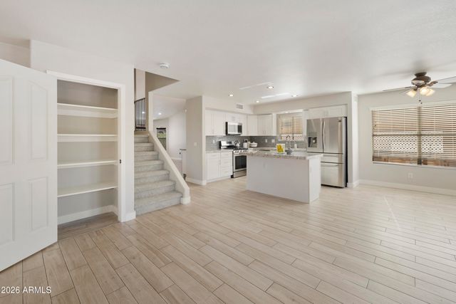 4345 E ABRAHAM Lane, Phoenix, AZ 85050