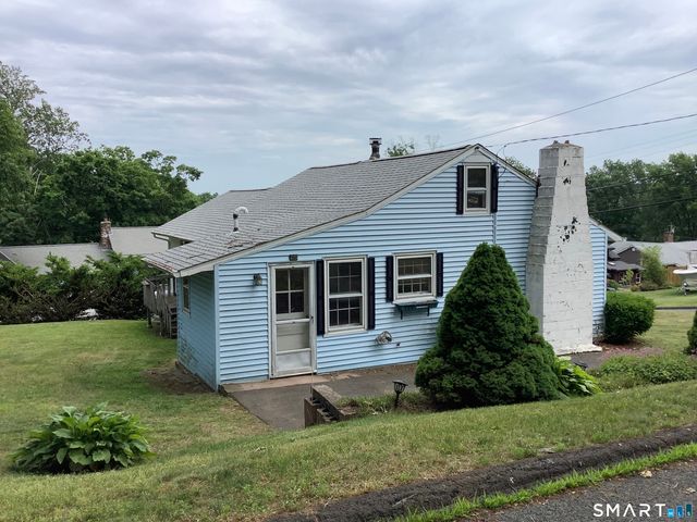 28 Kickapoo Road, Middlefield, CT 06455