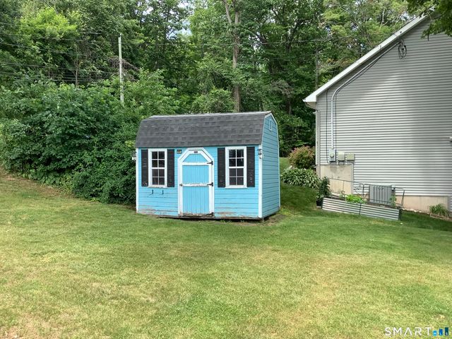 28 Kickapoo Road, Middlefield, CT 06455