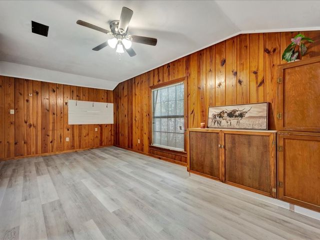 1402 Murphy Avenue, Lufkin, TX 75904